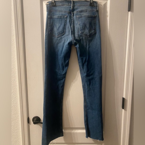 MOTHER Denim The Runaway Step Fray Jeans - Picture 2 of 11